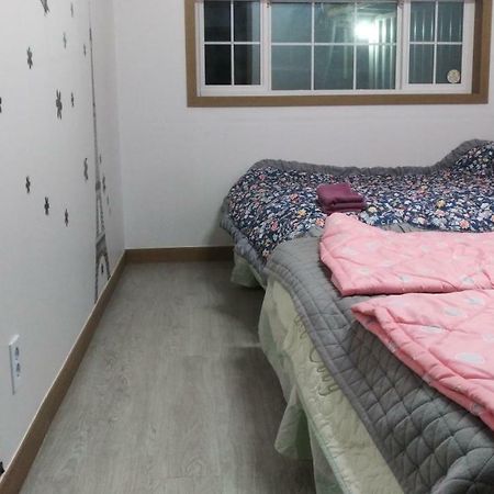 Ocean Capsule Guesthouse Kangrung Kültér fotó