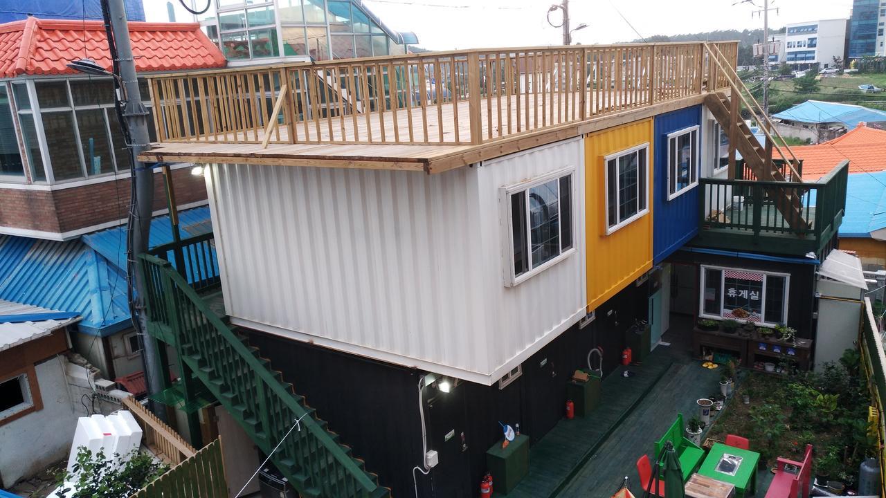 Ocean Capsule Guesthouse Kangrung Kültér fotó